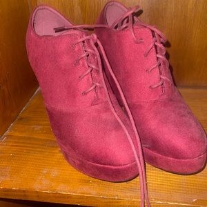 Wedges maroon heels